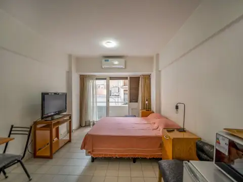 Marcelo T. de Alvear 900, Piso 3