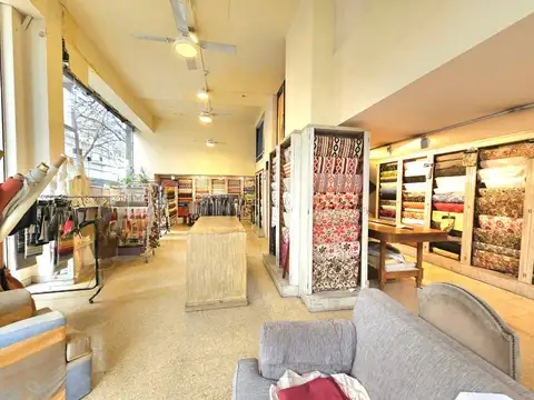 VENTA LOCAL EN ESQUINA IDEAL INVERSOR   227M2