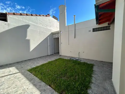 Casa en Venta en Alberdi, USD 125.000