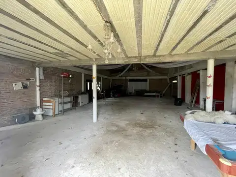 Avenida Eva Perón 12000