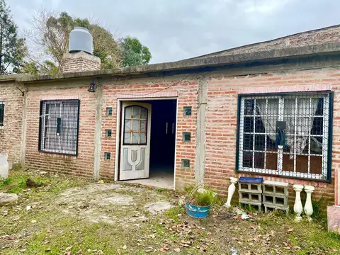 Avenida Eva Perón 12000