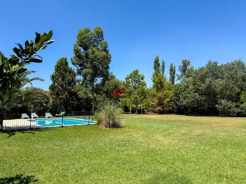 Casa 7 ambientes con 4 baños