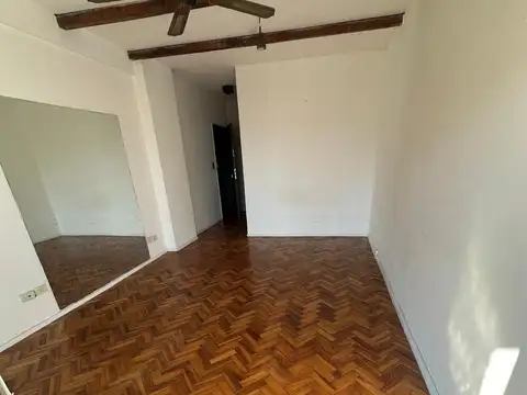 Departamento en Alquiler en Olivos Vías/Río, $ 590.000