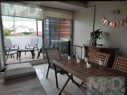 Venta de PH de 4 ambientes con terraza en Villa General Mitre