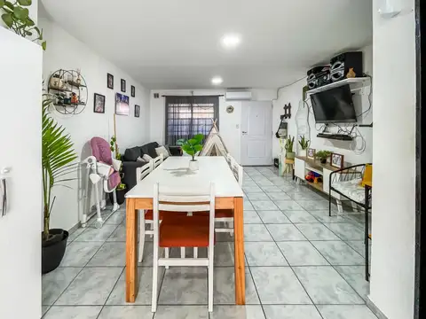 Depto Tipo Casa 3 ambientes con 1 baño
