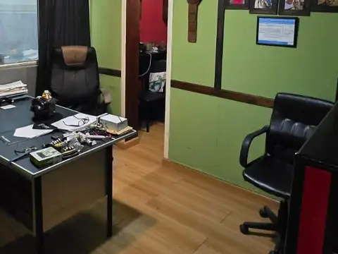 Depósito en venta de 196m2 ubicado en San Miguel