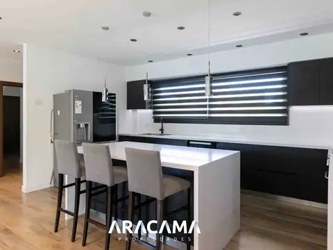 Casa en Venta en Terralagos, USD 800.000