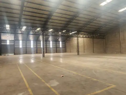 Galpón Industrial 4200 m² en Parque Industrial Moron - Haedo
