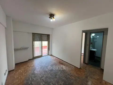 MENDEZ DE ANDES AL 1700 - 63 M2 TOTALES ESPECTACULAR PATIO Y JARDIN TODO SOL
