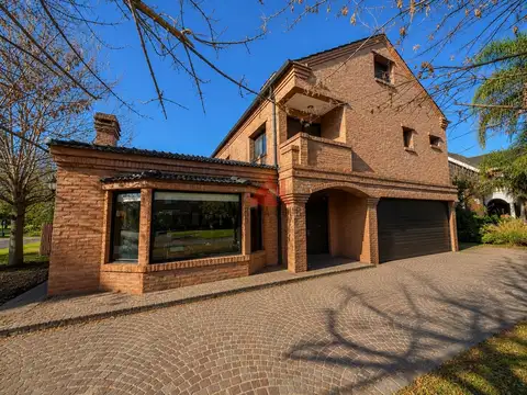 Casa en Venta en La Delfina, USD 298.000