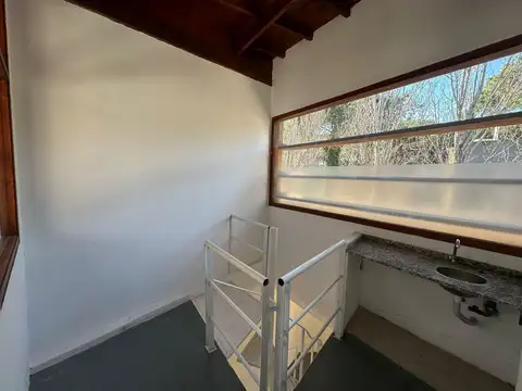 Local en Venta en Carilo, USD 95.000