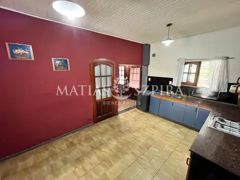Casa en Venta con 1 cochera
