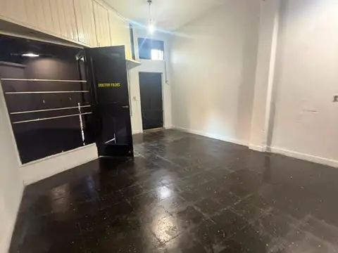 2 LOCALES EN ESQUINA Y CONTIGUO-ALQUILER JUNTOS O SEPARADOS