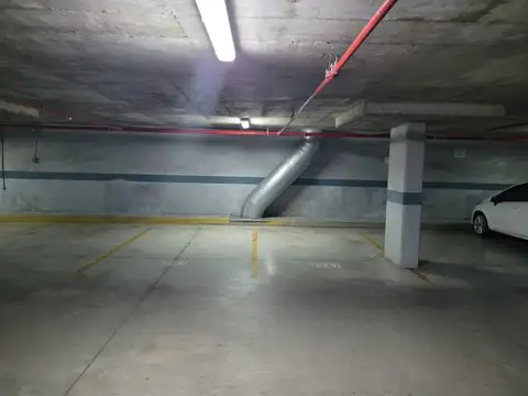Cochera - Av Carballo 100