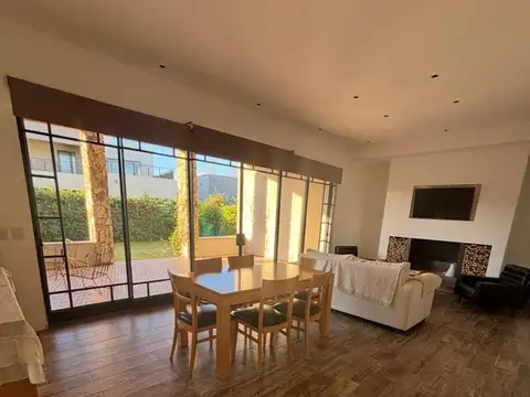 Casa en Venta en Maipu, USD 260.000