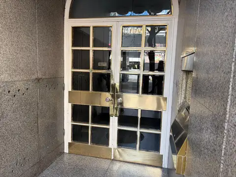 Avenida Rivadavia 2200