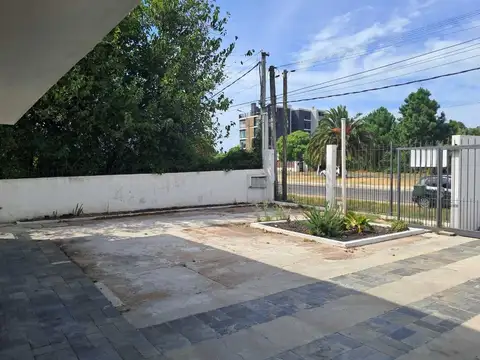 Avenida General Jose Artigas 100