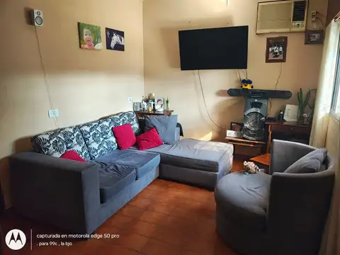 VENTA  CASA BERAZATEGUI 4 AMBIENTES