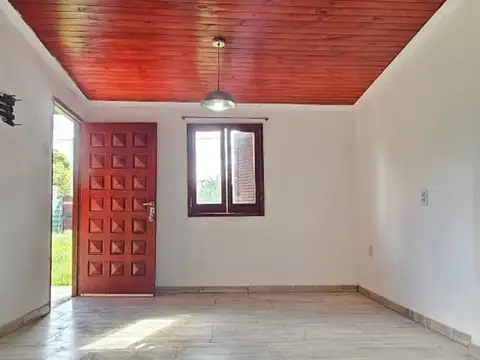Se Alquila casa en Barrio Lorenzon