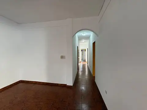 Depto Tipo Casa 4 ambientes con 1 baño