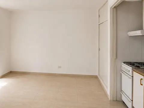 Manuela Pedraza 4800, Piso PB