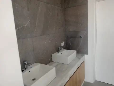 Departamento 3 ambientes con 2 baños