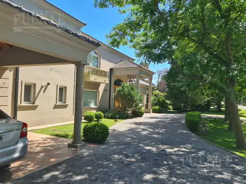 Casa en Venta en Fincas de San Vicente, USD 465.000