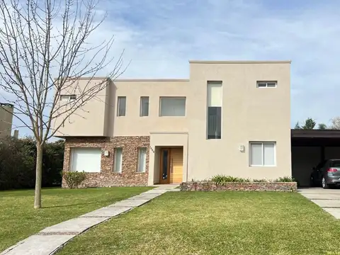 CASA EN VENTA HARAS SANTA MARIA