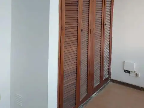 Avenida Presidente Juan Domingo Perón 1621