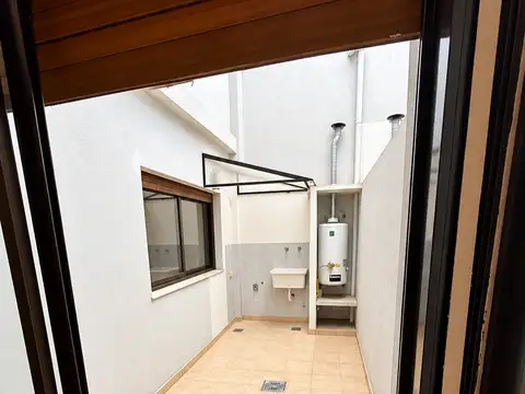 PH 3 AMBIENTES PB CON PATIO – PARQUE AVELLANEDA