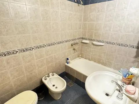 CASA EN VENTA DOS DORMITORIOS