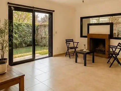 Depto Tipo Casa en Alquiler de 3 dormitorios