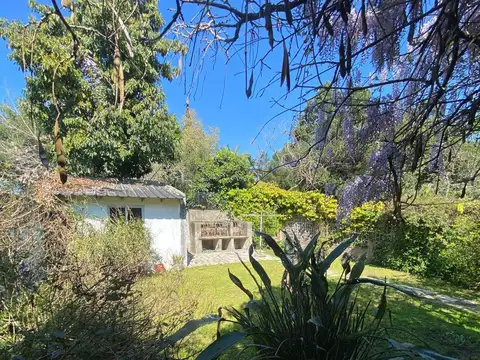 Casa 5 ambientes con 1 baño