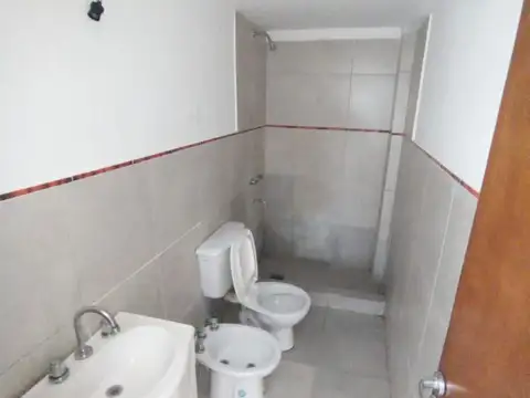 Departamento en Alquiler en Barrio España y Hospitales, $ 280.000