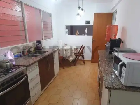 Impecable 3 ambientes en alquiler con cochera en el centro de Villa Ballester