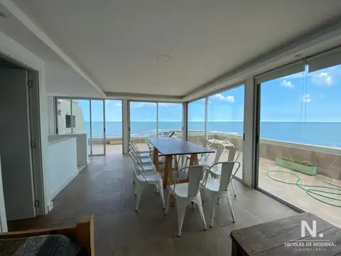 Departamento 5 ambientes con 4 baños