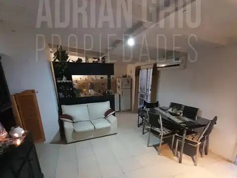 Casa 4 ambientes con 1 baño