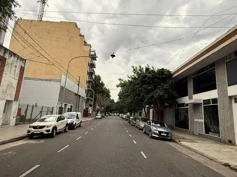 Avenida Lacarra 200