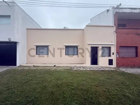 Casa en Venta en Los Hornos, USD 67.000