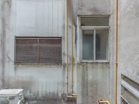 Av. Juan Bautista Alberdi 1221 , Piso 1