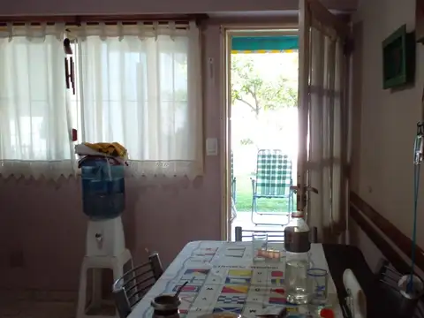 Casa 3 ambientes con 1 baño