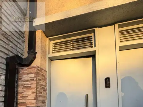 Casa en Venta en Villa Sarmiento, USD 180.000