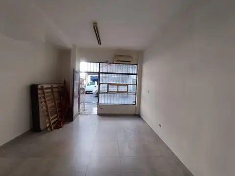 Local en Venta 24 años