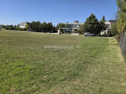 Terreno en Venta 25  mts Fondo