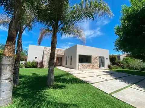 Alquiler Temporal Escobar Barrio Haras Santa Maria