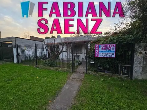 Casa en venta a reciclar apta a crédito en Monte Grande