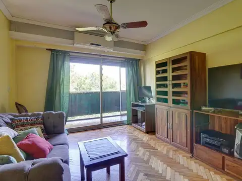 DEPTO 4 AMB C/ BALCÓN - VENTA / PARQUE PATRICIOS