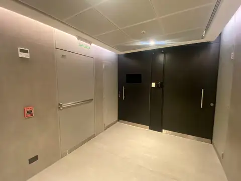 Oficina en Venta con 1 cochera