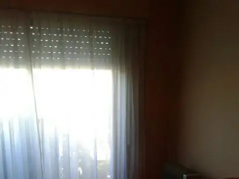 Departamento en primer piso. Excelente ubicacion. Apto Credi