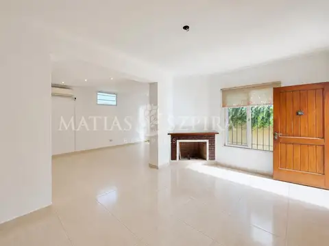 Depto Tipo Casa en Venta de 3 dormitorios
